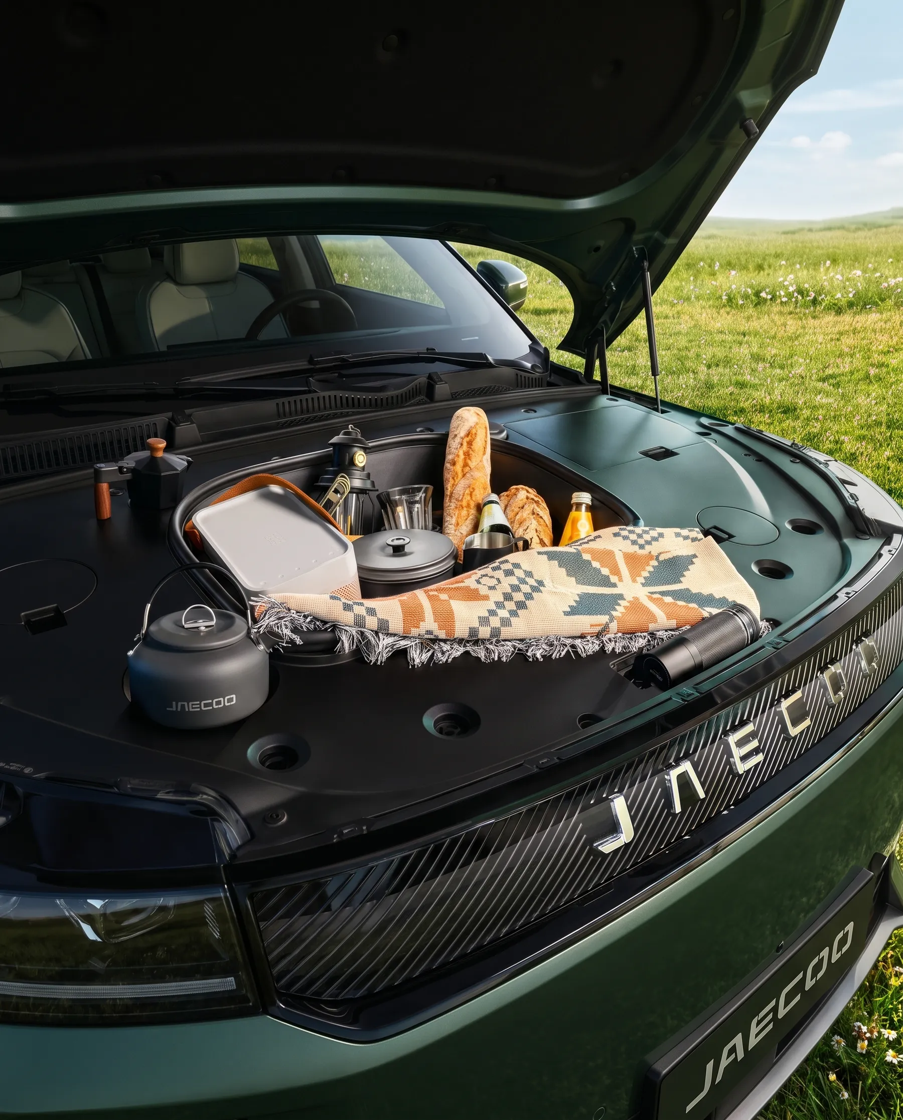 JAECOO J5 EV frunk untuk piknik